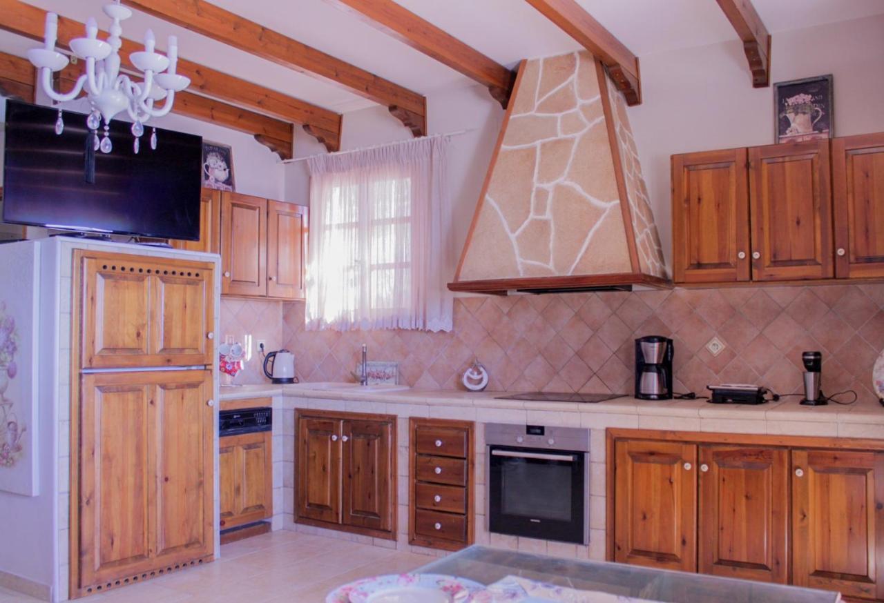 Villa Limnioni Archangelos  Luaran gambar